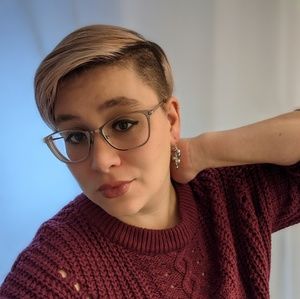 Meet your Posher, Piera